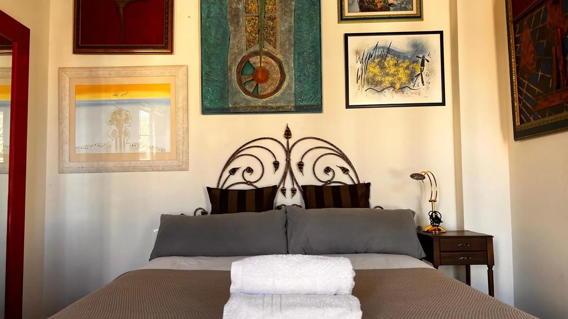 Beautiful Apartment Malaga Center -Teatro Cervantes location